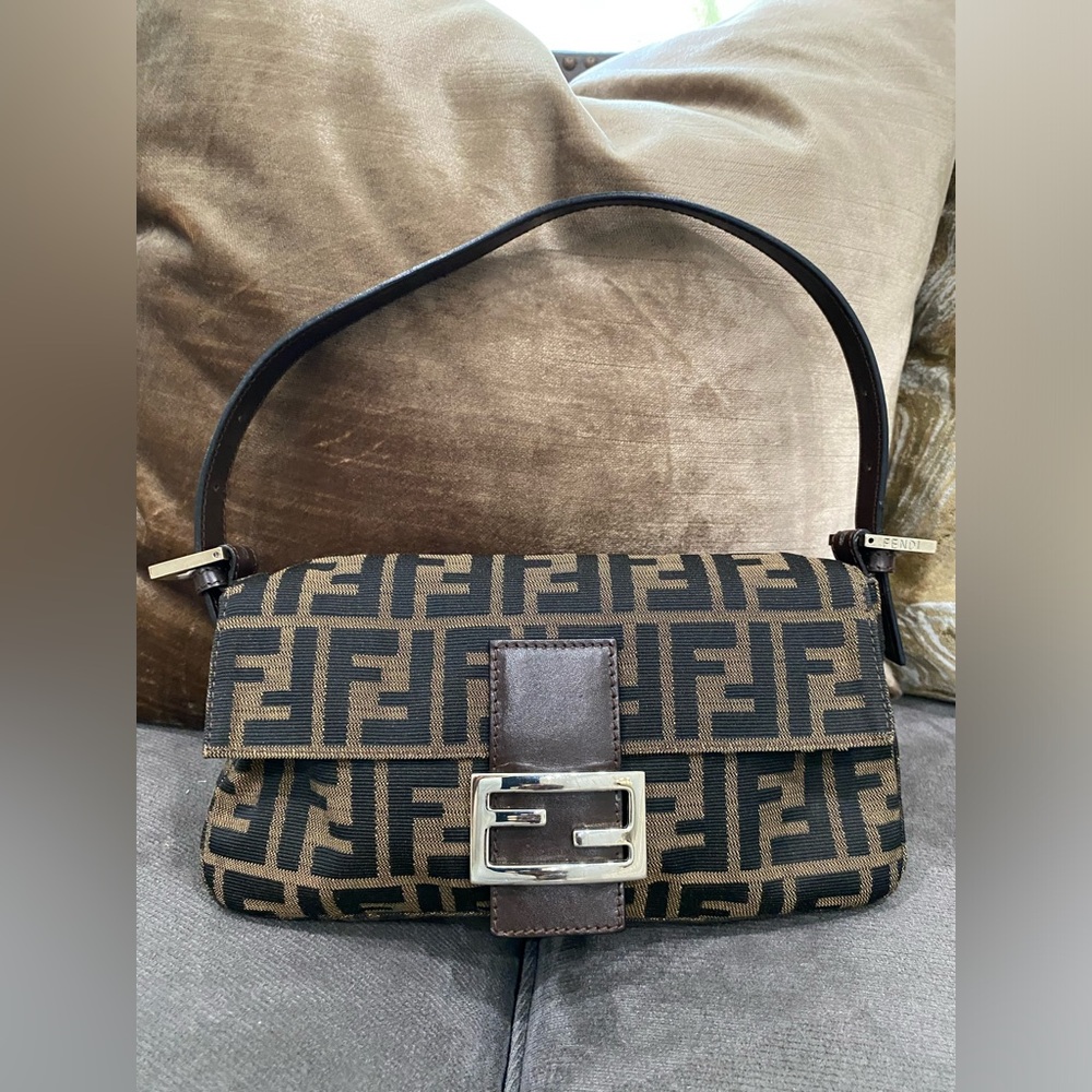 Fendi Black and Brown Shoulder Bag